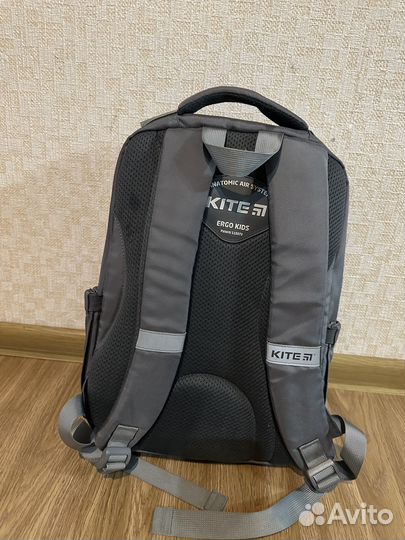 Продам школьный рюкзак