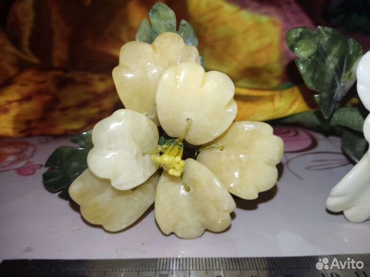 Цветы из Уральского камня