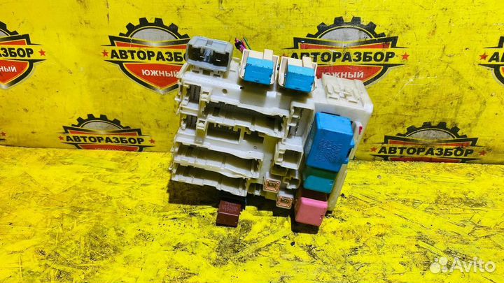 Блок предохранителей Toyota Yaris 1.3 2008