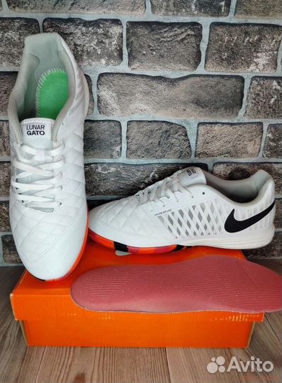 Футзалки Nike Lunar Gato