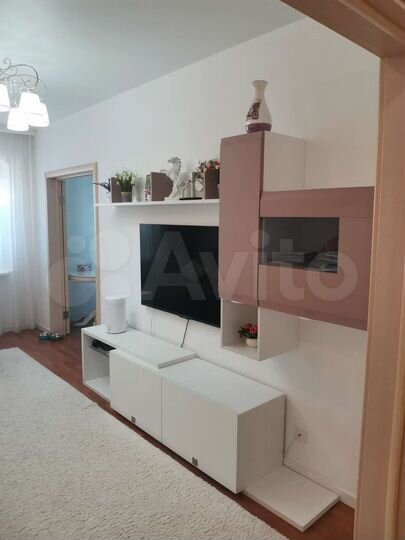 3-к. квартира, 90 м², 3/10 эт.
