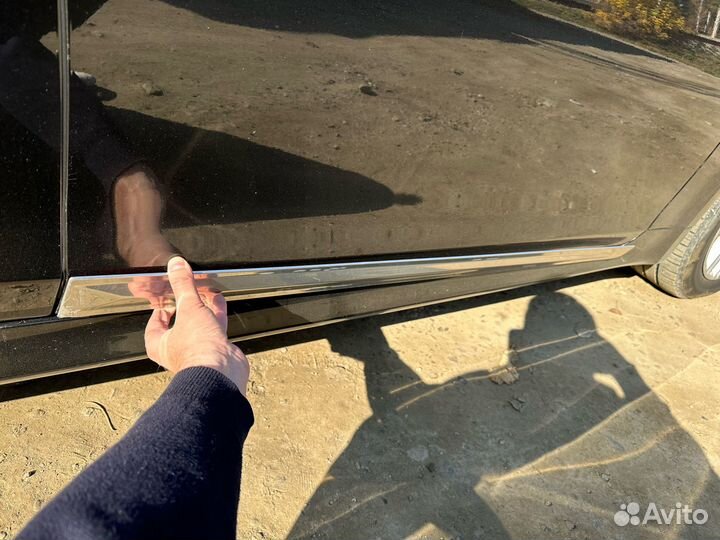 Молдинги (накладки) на двери Toyota Crown 210