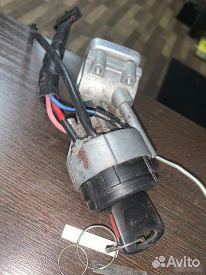 Замок зажигания Datsun