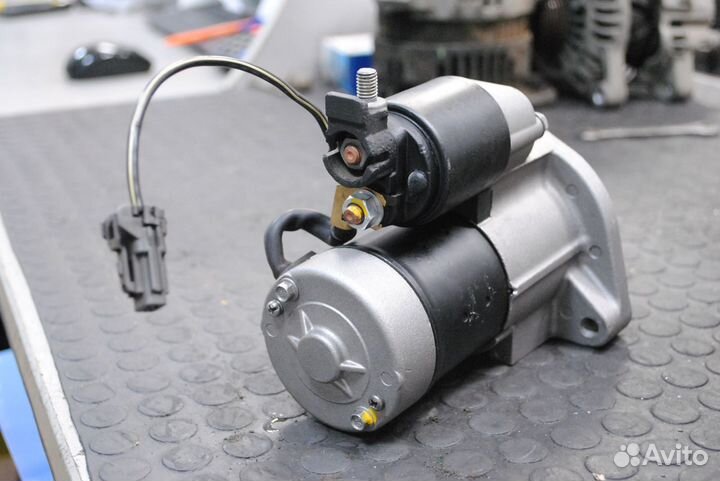 Стартер Infiniti EX35, G35, M35, QX50, Q50, QX70