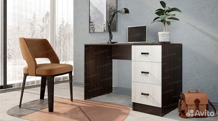 Стол с ящиками новый