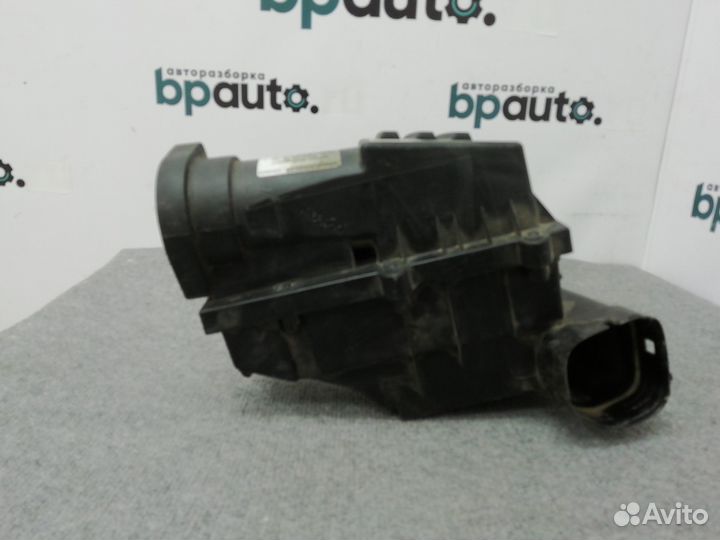 Корпус воздушного фильтра v18 v20 1K0 129 607 AG