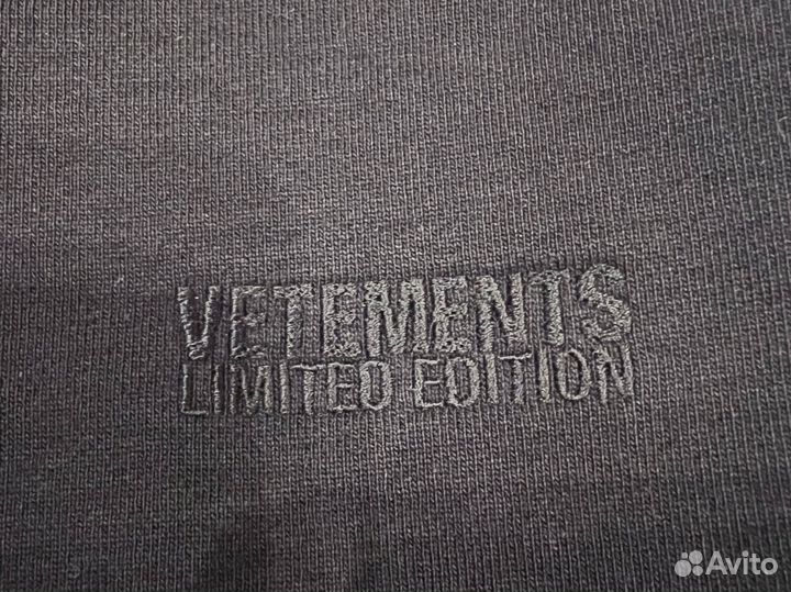 Спортивные штаны треники Vetements. Оригинал