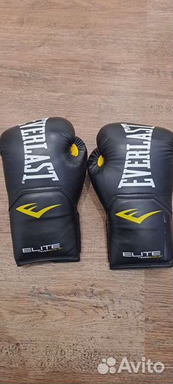 Боксерские перчатки Everlast Elite pro style 8 oz