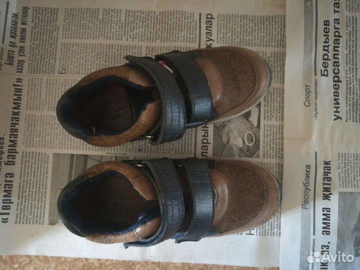 Кроссовки детские