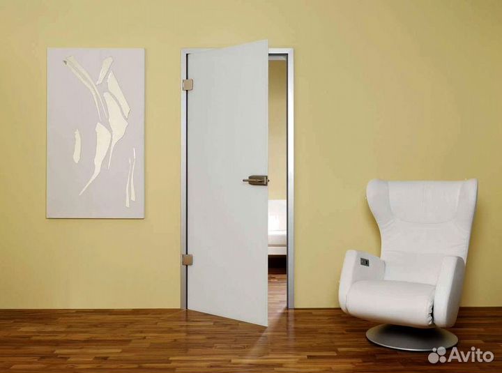 Цельностеклянные двери