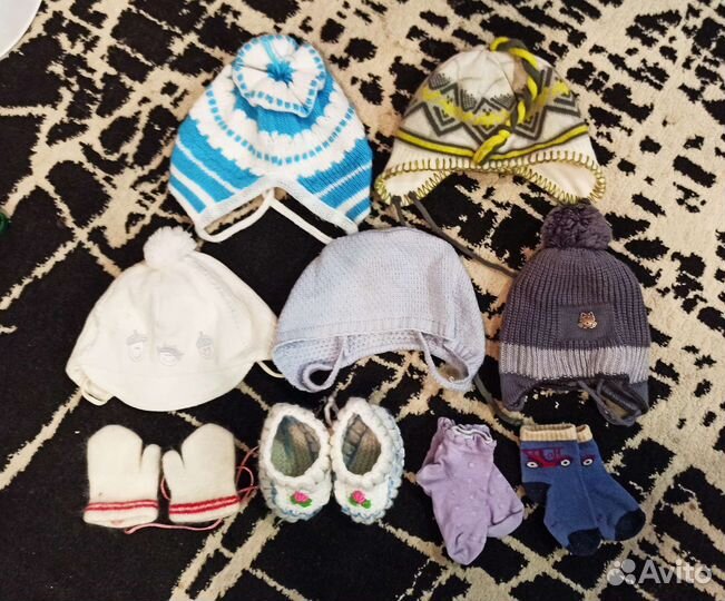 Шапки пинетки варежки носочки