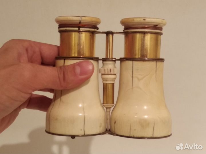 Театральный бинокль, кость