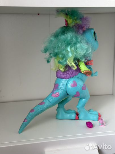 Игровой набор Cave Club кукла Рокель и Ти-Рекс