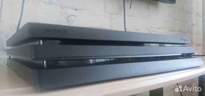 Sony playstation 4 pro 1tb