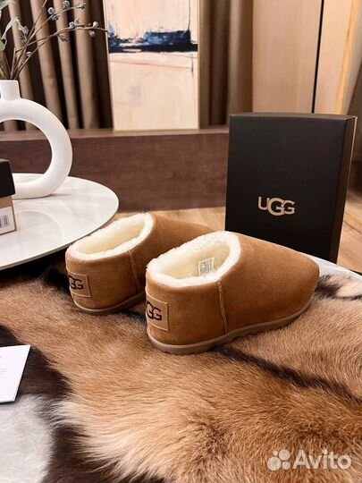 Угги из замши UGG Pumped