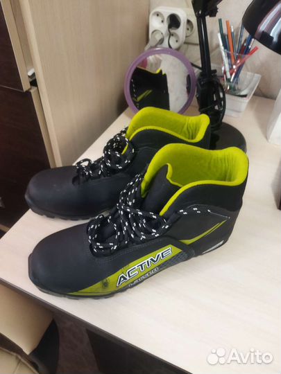 Лыжные ботинки