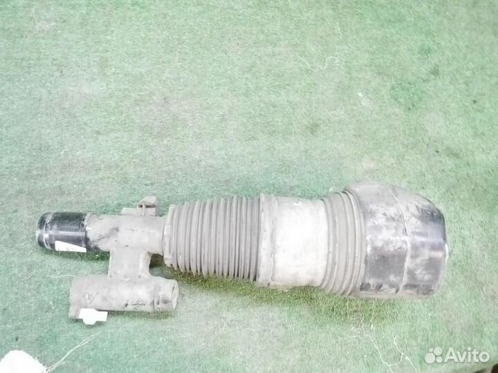 Стойка пневматическая передняя правая BMW 7er G11