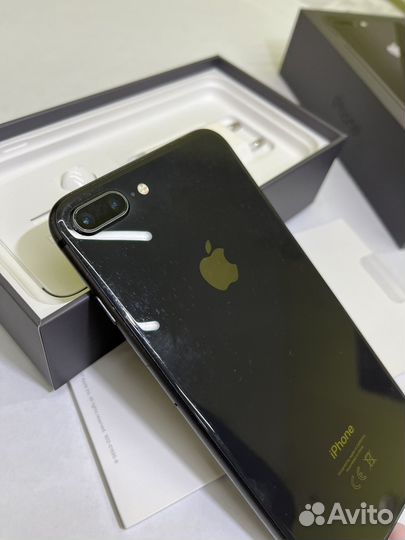 iPhone 8 Plus, 64 ГБ