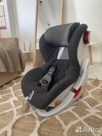 Автокресло britax romer