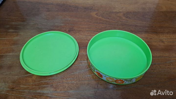 Шкатулка пластмасса