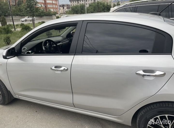 Накладки на ручки двери kia rio 4, kia rio x-line