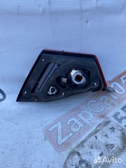 Toyota Camry V55 Фонарь задний внутренний