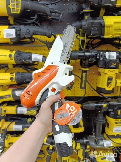 Аккумуляторная цепная пила Sturm CSC18061