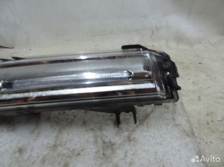 Фара противотуманная левая Land Rover Discovery 20