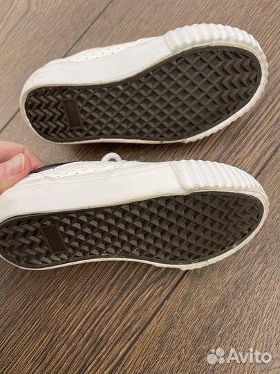 Кроссовки детские 24 размер