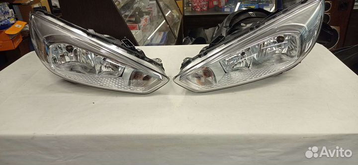 Фара правая Ford Focus 3 Рестайлинг 2014-2019 г.в