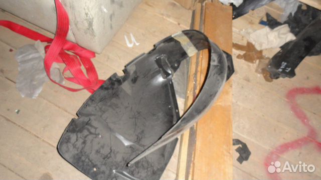 Подкрылок передний левый Volkswagen Passat B5