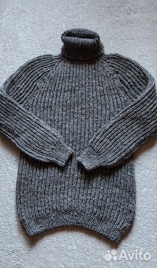 Свитер Максима