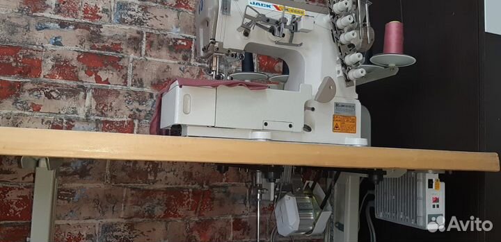 Распошивальная швейная машина