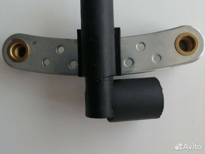 Датчик положения коленвала renault