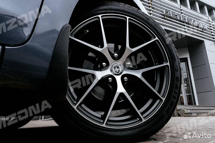 Литой диск HRE R18 5x112