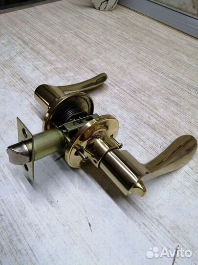 Ручка защелка для межкомнатных дверей