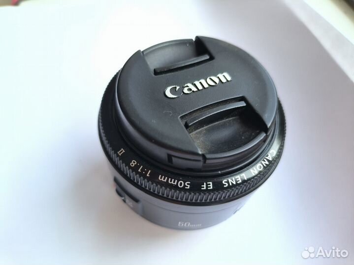 Объектив Canon EF 50mm f/1.8 II