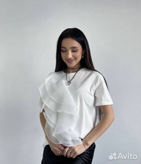 Футболка с воланом 42