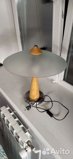 Лампа настольная