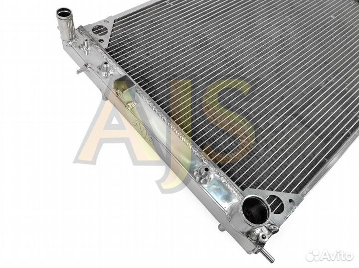 Радиатор алюминиевый Subaru Tribeca