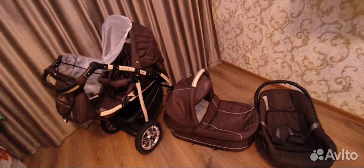 Детская коляска 3 в 1
