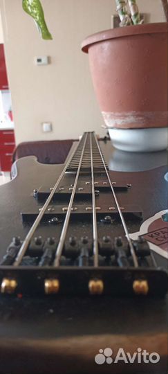 Бас гитара ibanez GSR200B-WNF