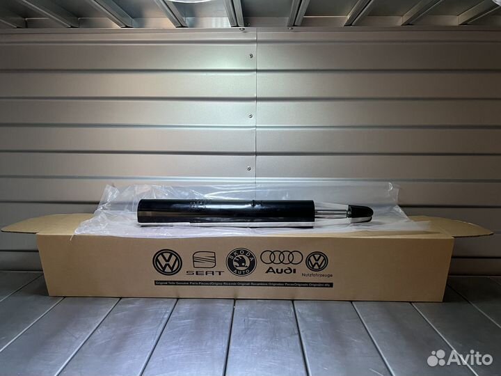 Амортизатор передний audi Q5 80A413031AA