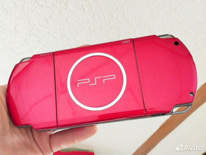 PSP 3000 radiant red
