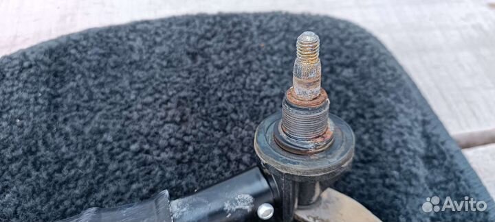 Трапеция дворников Рено Логан 1