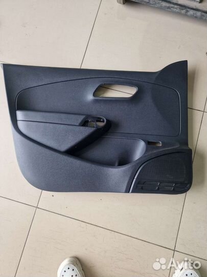 Дверная карта водительская на polo 5