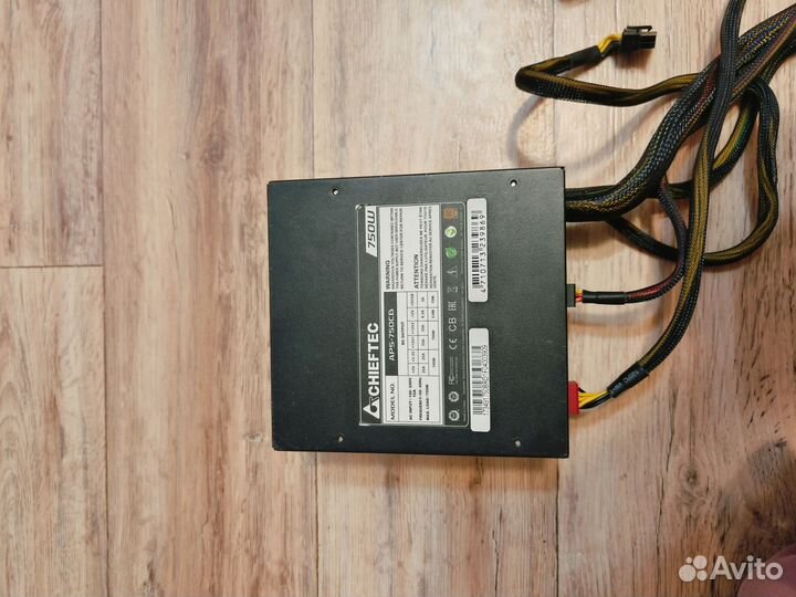 Полумодульный chiftec 750w 80+ bronze