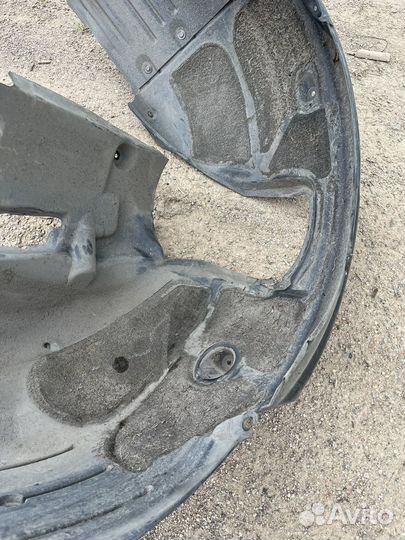 Подкрылок передний правый бмв 5 Е60