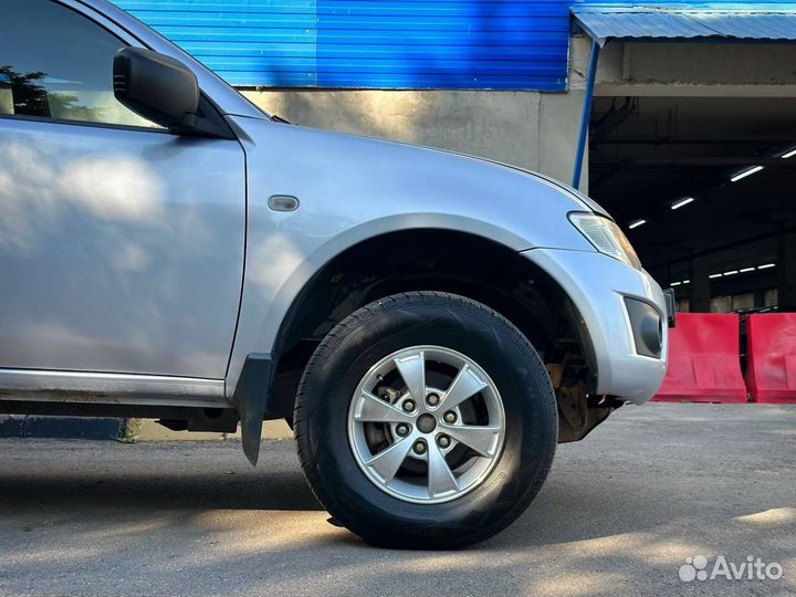 Mitsubishi L200 2.5 МТ, 2012, 190 000 км