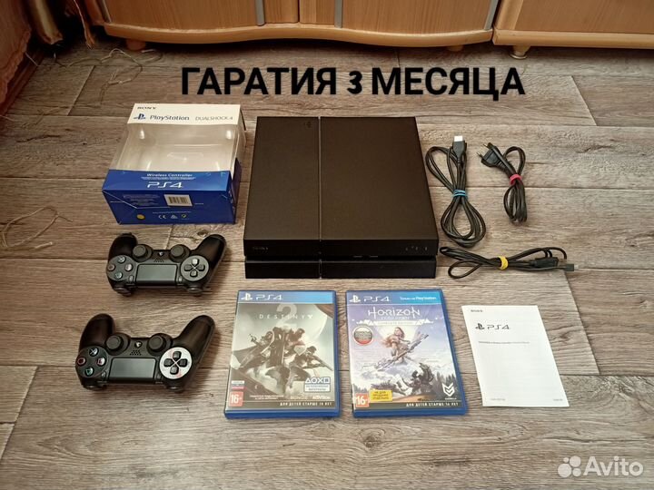 Sony PS4, два геймпада. Игры
